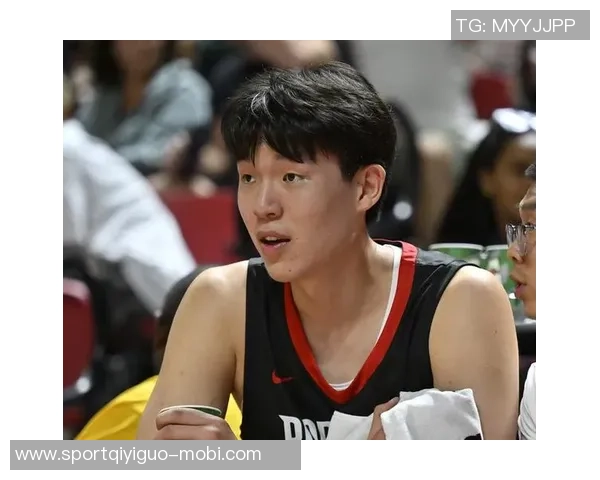 韩乔生评论开拓者末节领先30分杨瀚森迟至最后时刻才登场